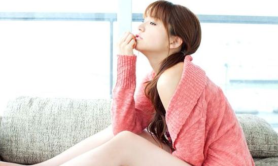 OL如何自己打造干練短發?