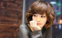 直發(fā)怎么扎發(fā)？淑女氣質(zhì)半扎發(fā)