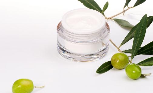 瘦臉最快的方法-晨起如何消除臉部浮腫？