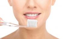 吃什么能夠美白牙齒？如何美白牙齒？