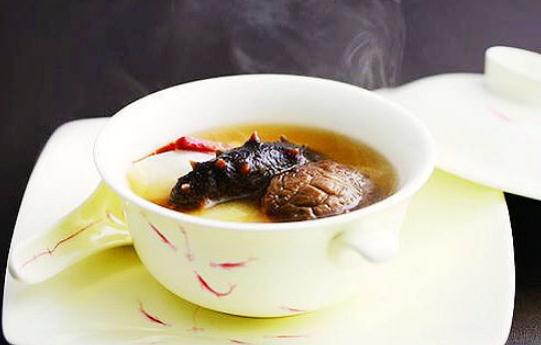 清熱解毒家常菜食譜:苦瓜排骨湯的做法