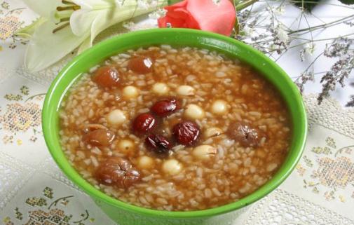 吃什么能夠養(yǎng)胃?烤饅頭養(yǎng)胃?