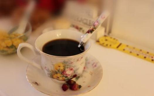 女人喝紅糖水有什么好處？調(diào)順月經(jīng)