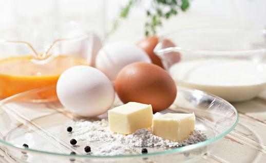 營養(yǎng)美食幫你調節(jié)自身:餐前西紅柿