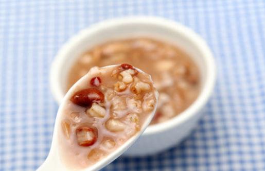 女性養顏補血應該吃什么食物？