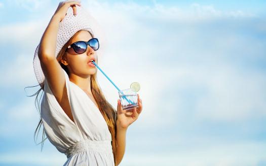 女人喝水需要注意什么?喝水的好處