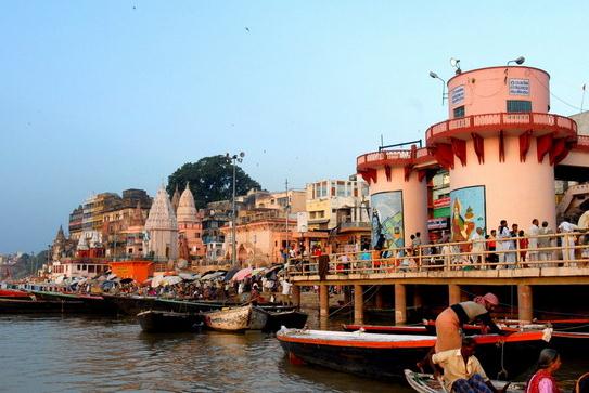 印度奇怪風俗令人咂舌