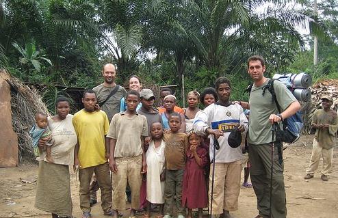 世界罕見袖珍民族,8歲即發育成熟