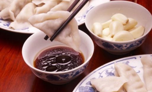 食醋有什么功效？食醋可減少結石的發生率