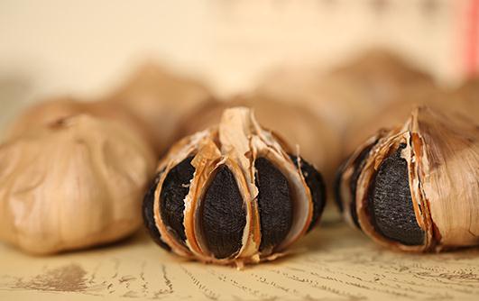 黑蒜是什么?黑蒜有什么功效?