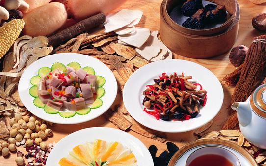 女人多吃這些食物美甲還護發哦!