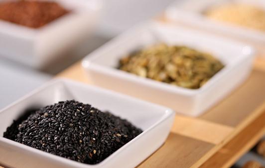 吃芝麻有什么好處?芝麻潤膚美顏