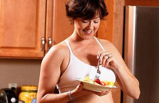 如何補(bǔ)鈣?孕婦應(yīng)把純牛奶酸奶交替喝