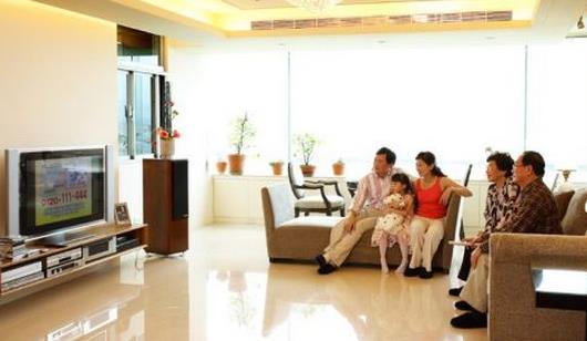 看電視太久 肺栓塞致命風(fēng)險高5倍