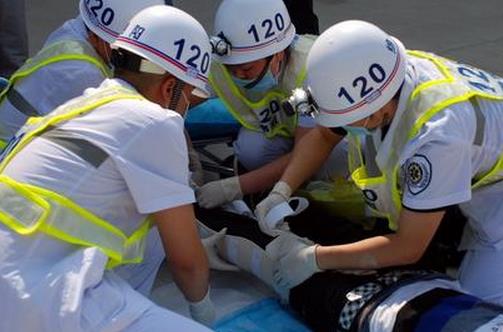 發生車禍怎么急救?車禍后的急救知識