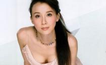 怎么造就完美乳溝？上斜臥推舉法