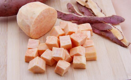 白領健脾養生粥:小米南瓜粥