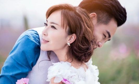 女人什么時候最美麗？玩填字游戲