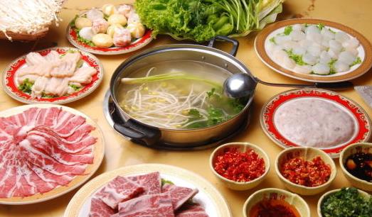 孩子應(yīng)少吃火鍋 盤點吃火鍋的四個陷阱