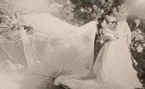 如何快速擺脫單身？共進燭光晚餐