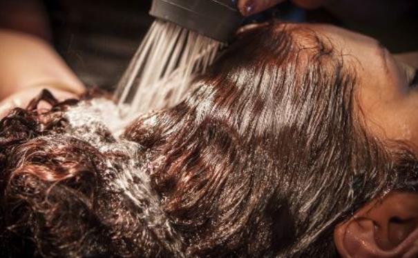 洗頭發(fā)