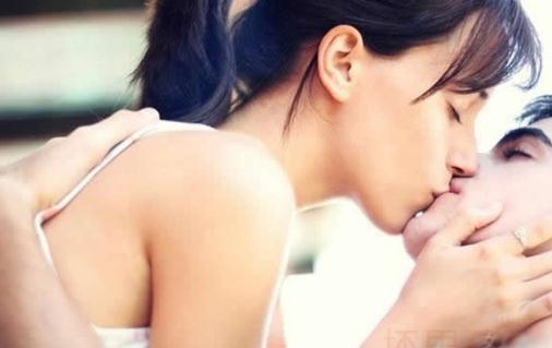 女人別犯這些錯(cuò)誤:猜疑心過(guò)重