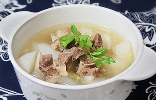 妹子必備 推薦四款養(yǎng)生暖湯專治手腳冰涼