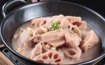 蓮藕有什么營養價值？蓮藕配花生清熱潤膚