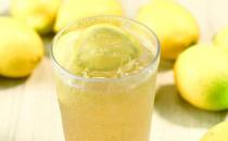 預(yù)防胃癌從飲食習(xí)慣開(kāi)始 喝綠茶吃水果可防胃癌