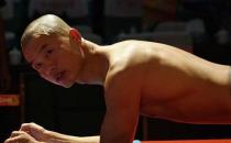 特警毛衛(wèi)東，平板支撐時(shí)間最長(zhǎng)的人