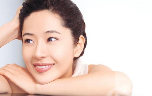 秋冬季節面部干燥怎么辦