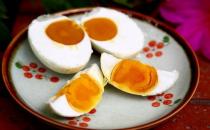 咸鴨蛋有什么營養(yǎng)價值？食用咸鴨蛋的注意事項(xiàng)