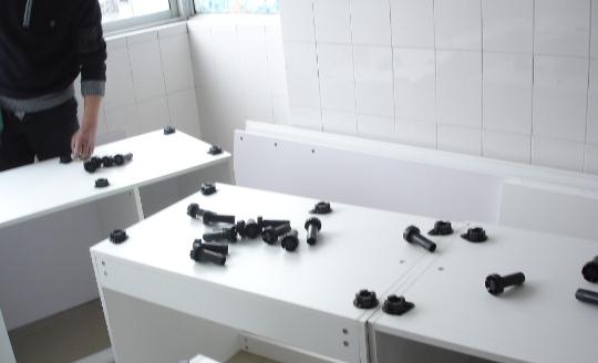 怎樣監(jiān)督的刷墻面漆工作？刷墻面漆的技巧