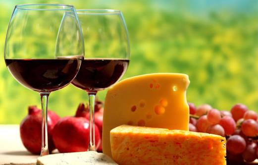 喝酒也可以美容 四種養(yǎng)顏酒補氣補血