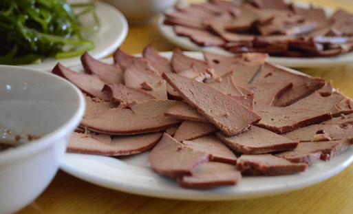 青少年近視吃什么可以保護(hù)眼睛？