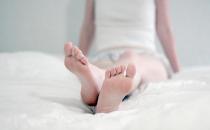 手腳出汗是怎么回事？如何治療手腳出汗？