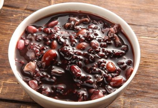 黑米粥有什么功效？怎么吃黑米減肥？