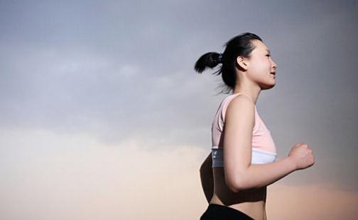 快走和慢跑哪個減肥效果好?