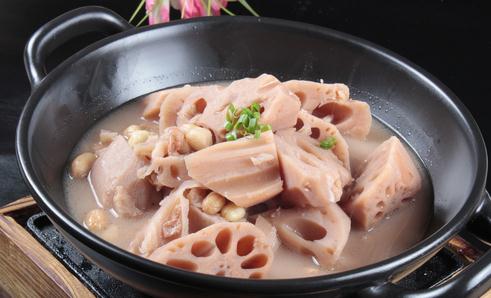 痘痘不斷?蓮藕配花生搭配清熱潤膚!