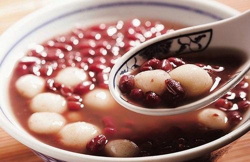 老人老花眼7款進(jìn)補(bǔ)食療偏方