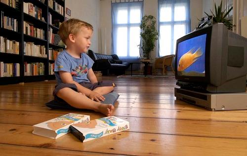 經常看電視對孩子有什么影響？