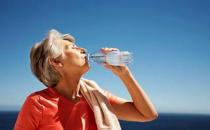 中老年人怎樣自我調治口干癥