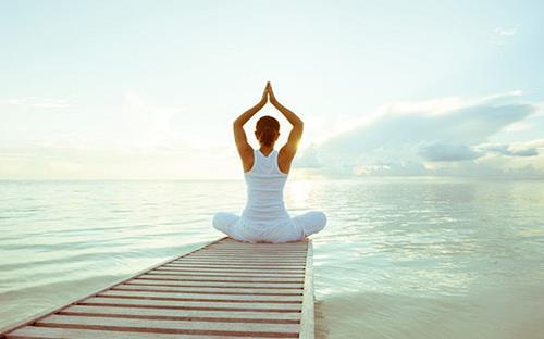 辦公室白領們防僵硬的健康伸展小動作