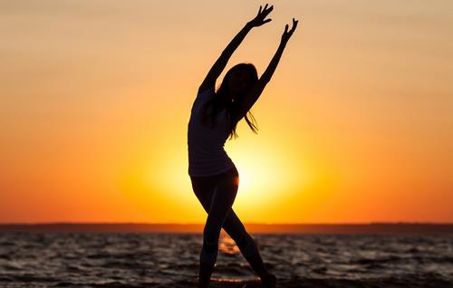 考前適當(dāng)運(yùn)動(dòng) 緩解考試壓力