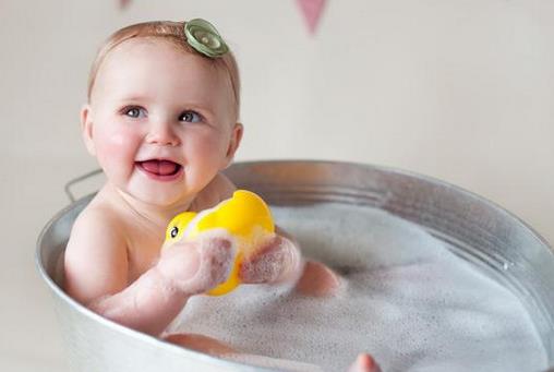 五步曲教你培養一個愛笑的寶寶