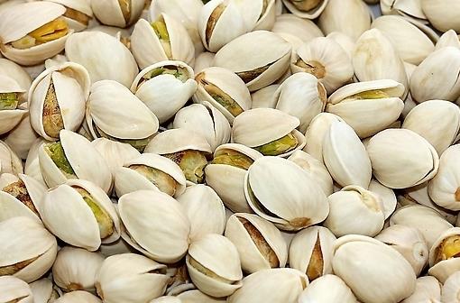 冬天吃堅(jiān)果的好處多 盤點(diǎn)7種常見堅(jiān)果營(yíng)養(yǎng)價(jià)值