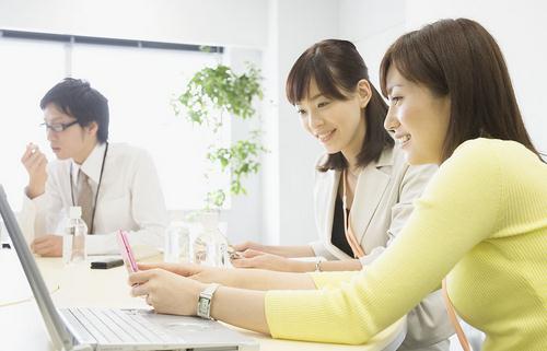 電腦族保護(hù)自己眼睛的小妙招