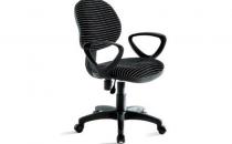 電腦椅如何清潔？電腦椅的選購技巧