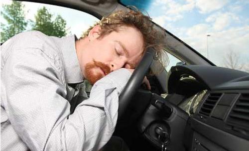 細數長時間開車的18個潛在危害