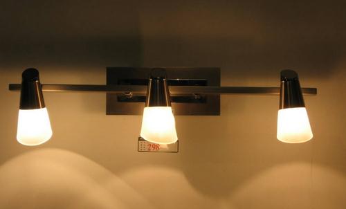 鏡前燈是什么？鏡前燈的安裝高度